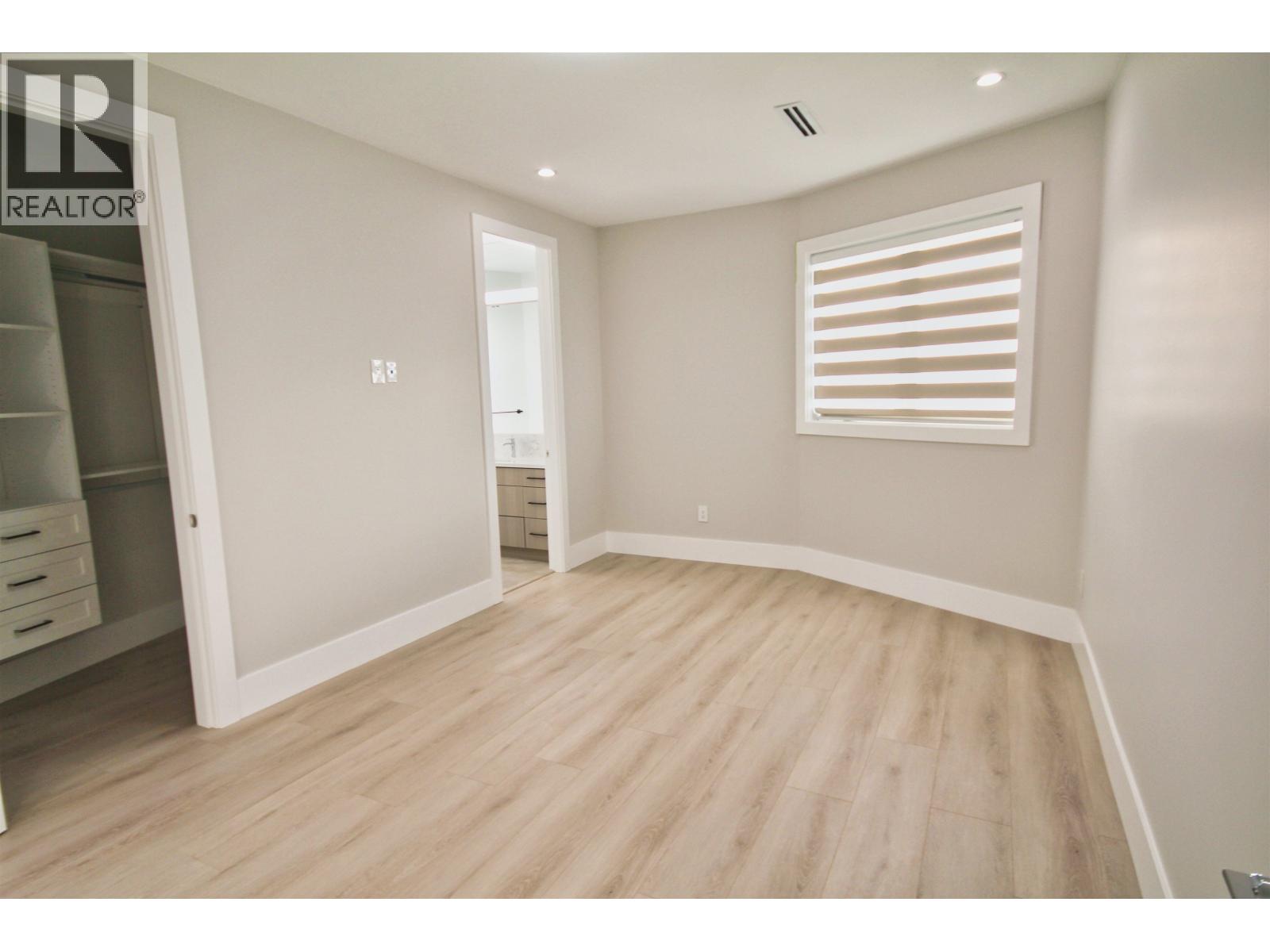 11891 Dunavon Place, Richmond, British Columbia  V7E 3M9 - Photo 10 - R3103181