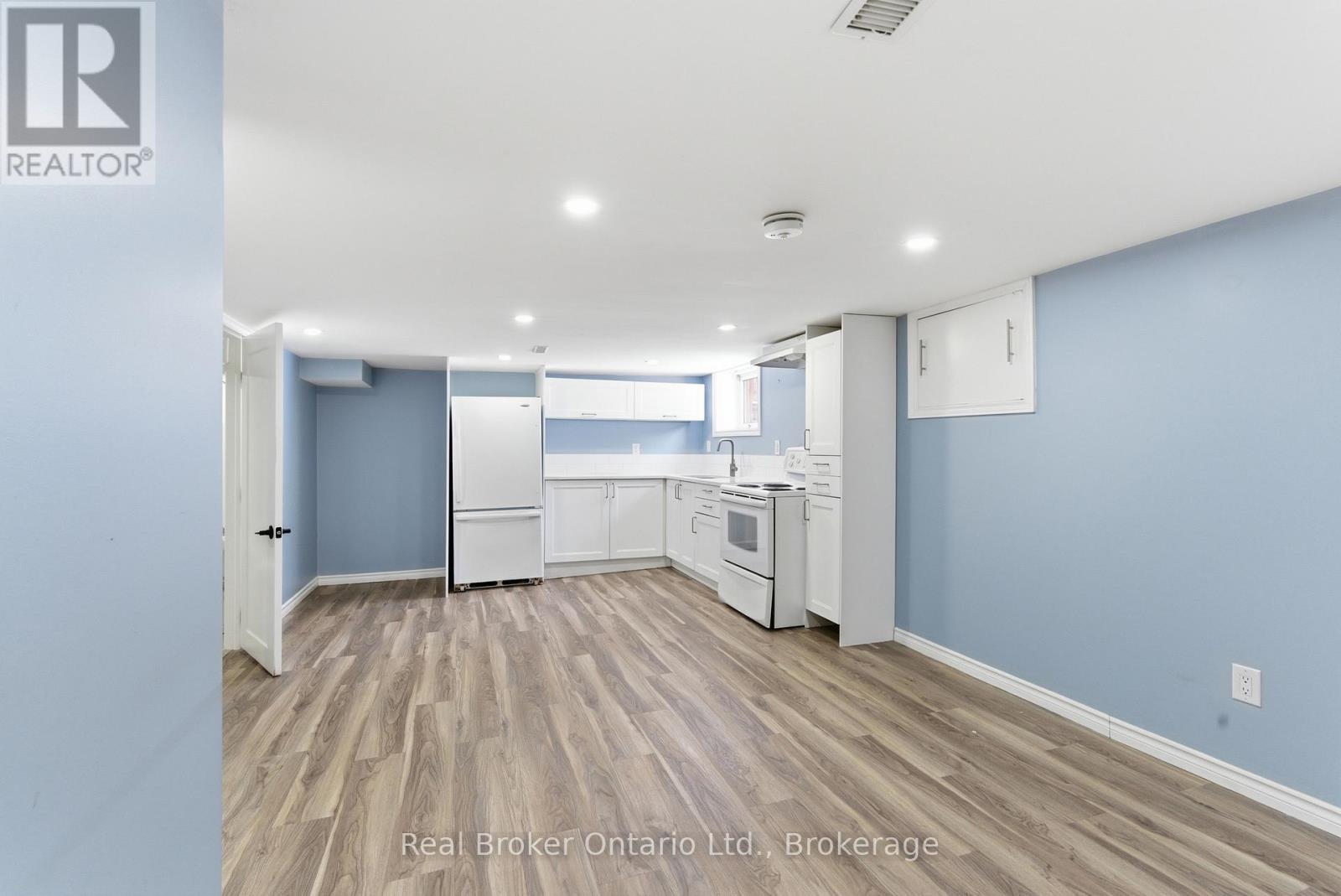 880 Lawrence Road, Hamilton, Ontario  L8K 2A3 - Photo 32 - X13481826