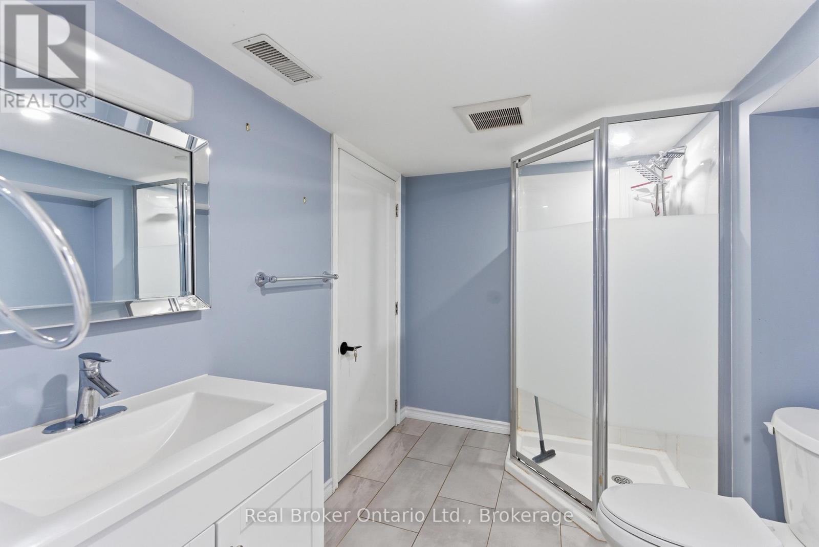 880 Lawrence Road, Hamilton, Ontario  L8K 2A3 - Photo 37 - X13481826