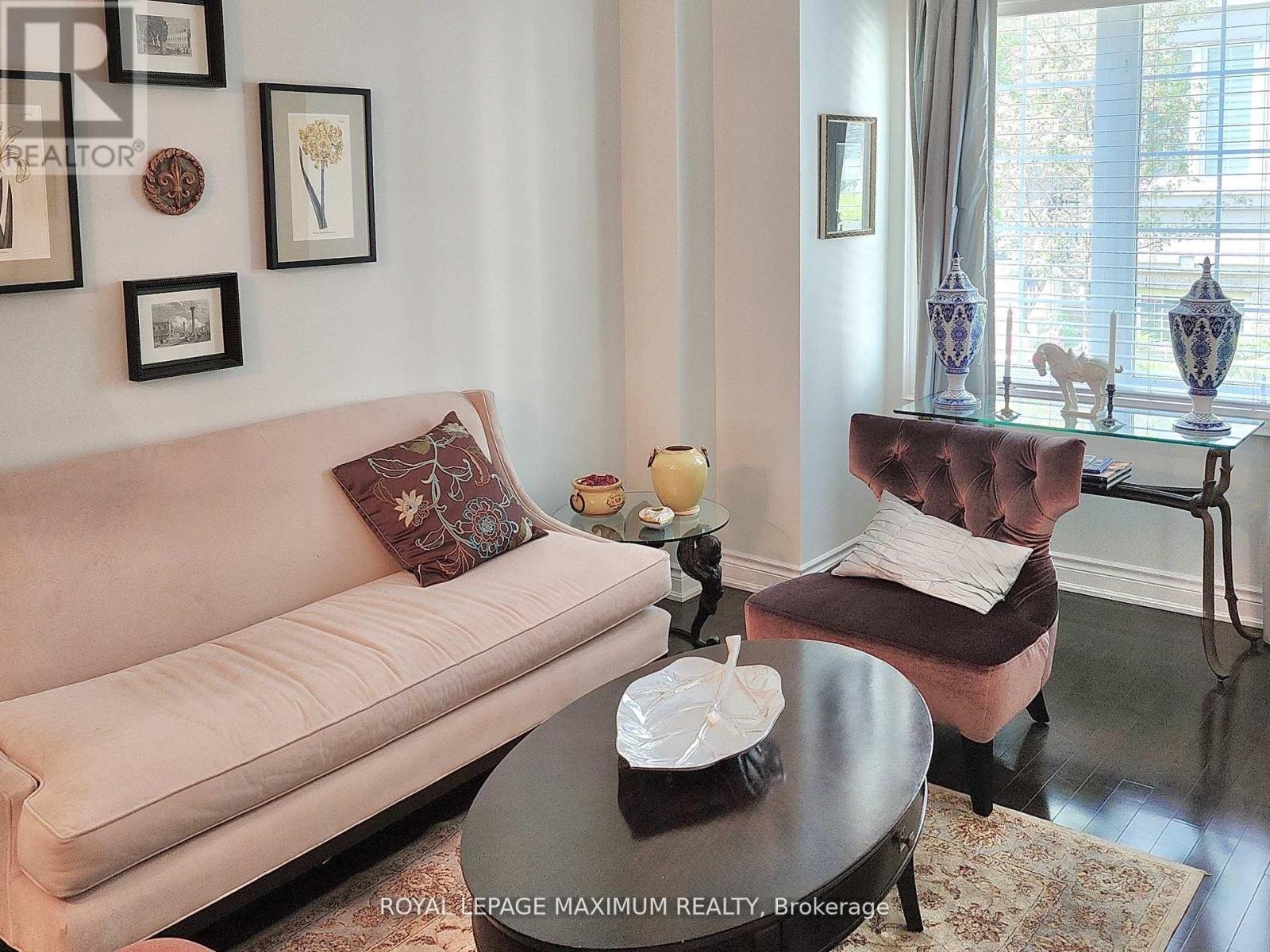 9 Flook Lane, Toronto, Ontario  M2R 1C4 - Photo 7 - C13481822