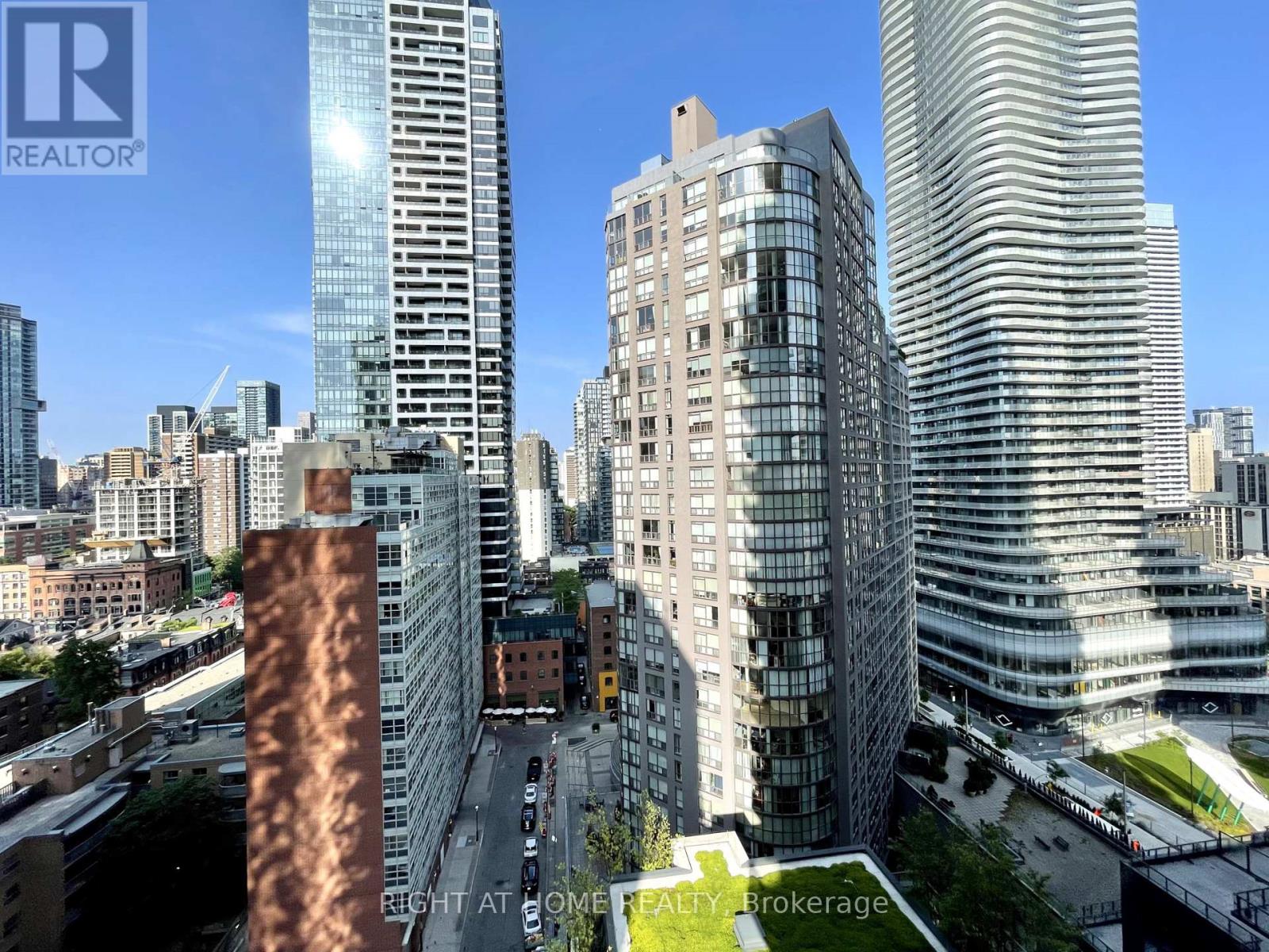 1616 - 955 Bay Street, Toronto, Ontario  M5S 0C6 - Photo 11 - C13481840