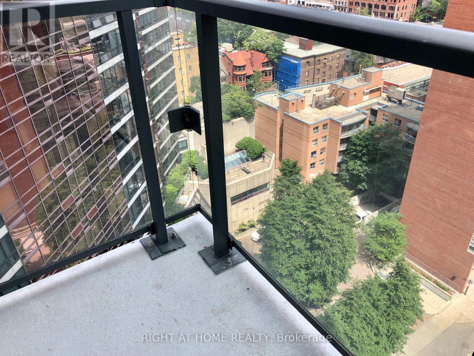 1616 - 955 Bay Street, Toronto, Ontario  M5S 0C6 - Photo 7 - C13481840