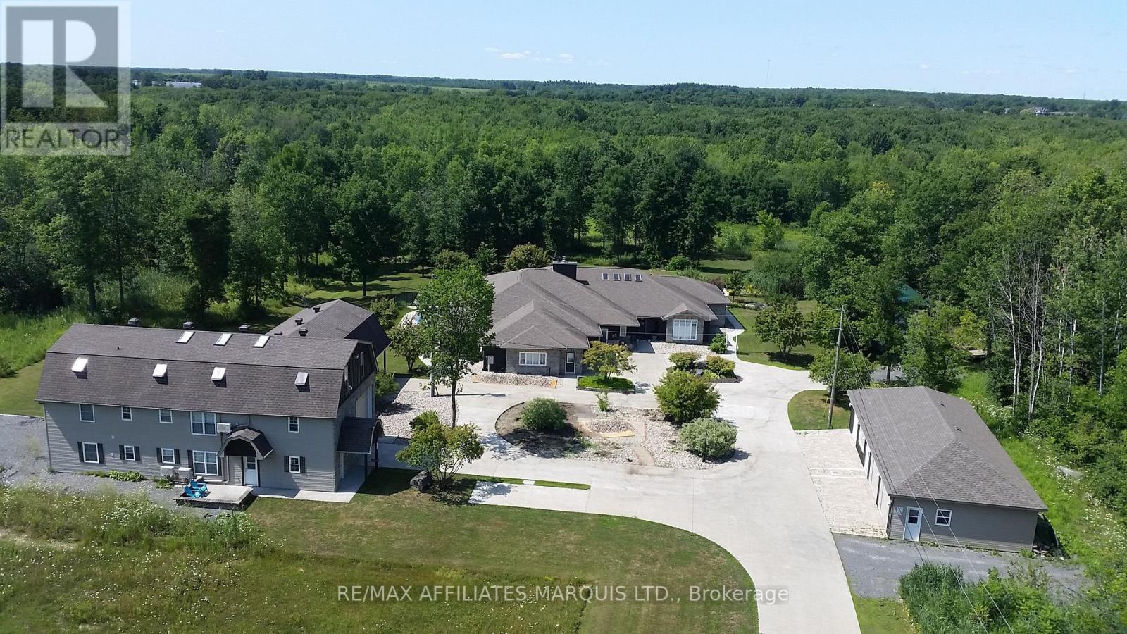 16401 COUNTY RD 2, South Stormont, Ontario