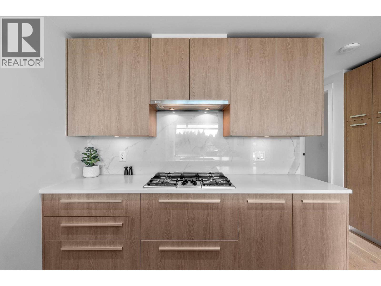 404 1210 E 27th Street, North Vancouver, British Columbia  V7J 0C5 - Photo 10 - R3139304