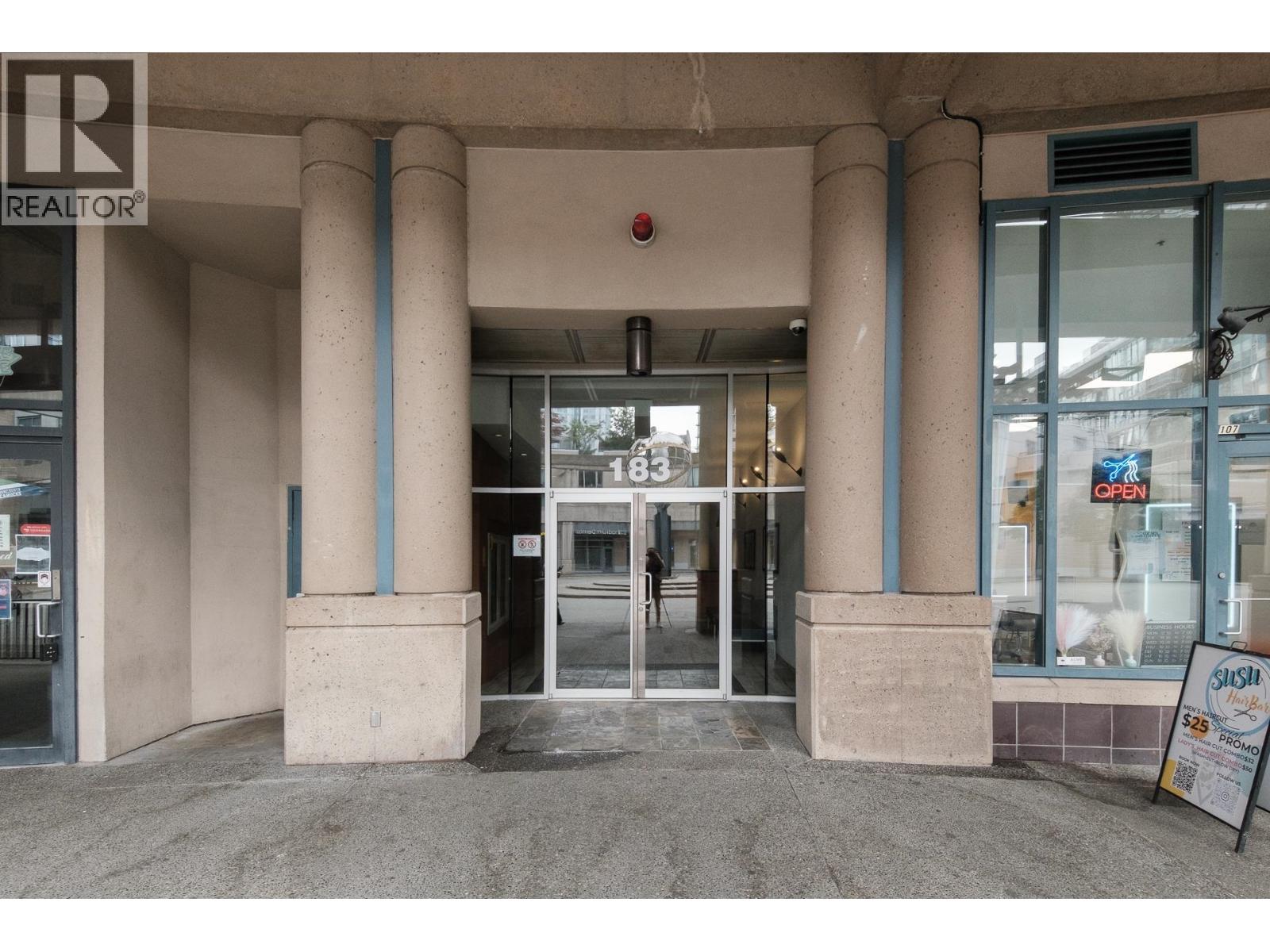 804 183 KEEFER PLACE, vancouver, British Columbia