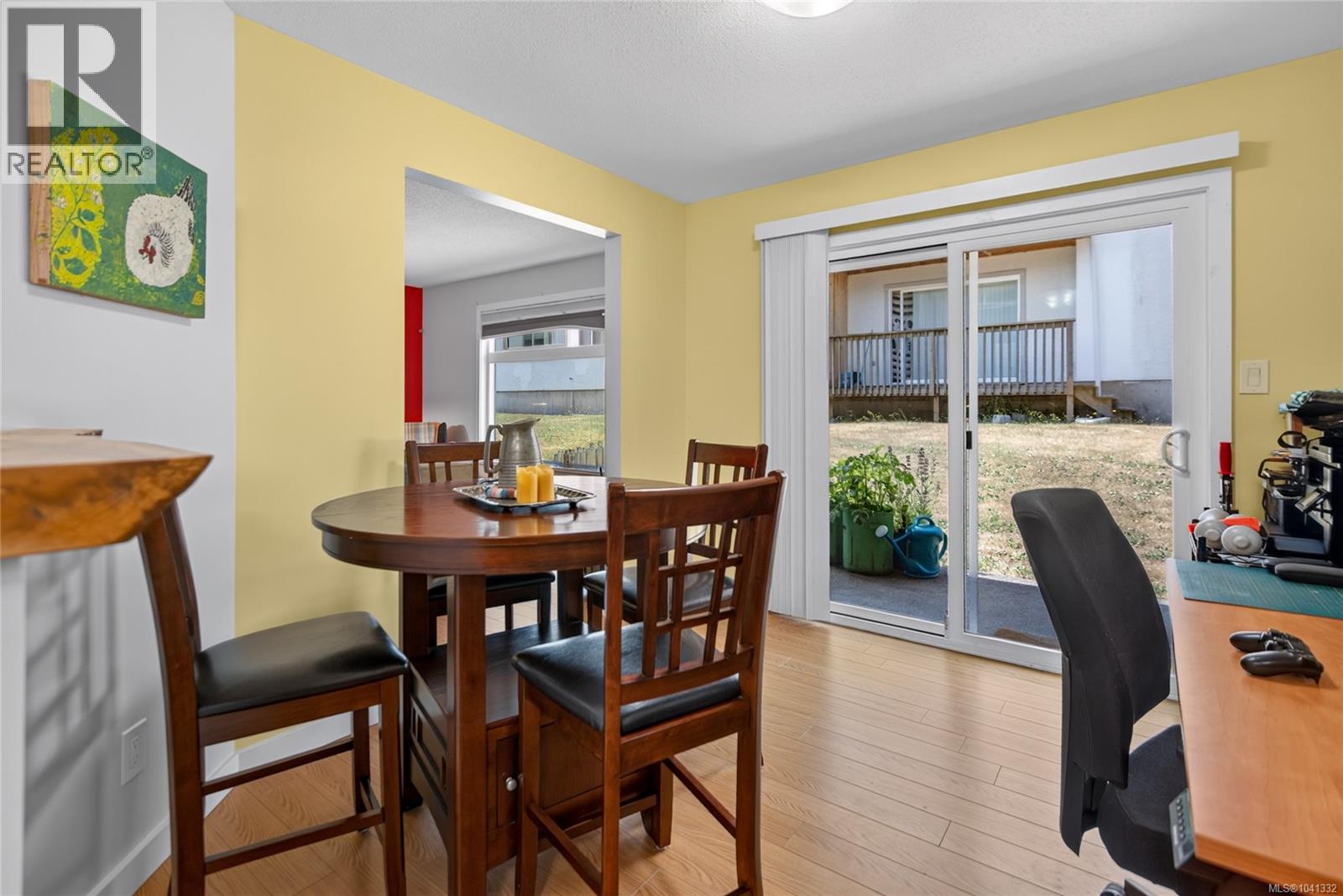 4 2736 Ulverston Ave, Cumberland, British Columbia  V0R 1S0 - Photo 17 - 1041332