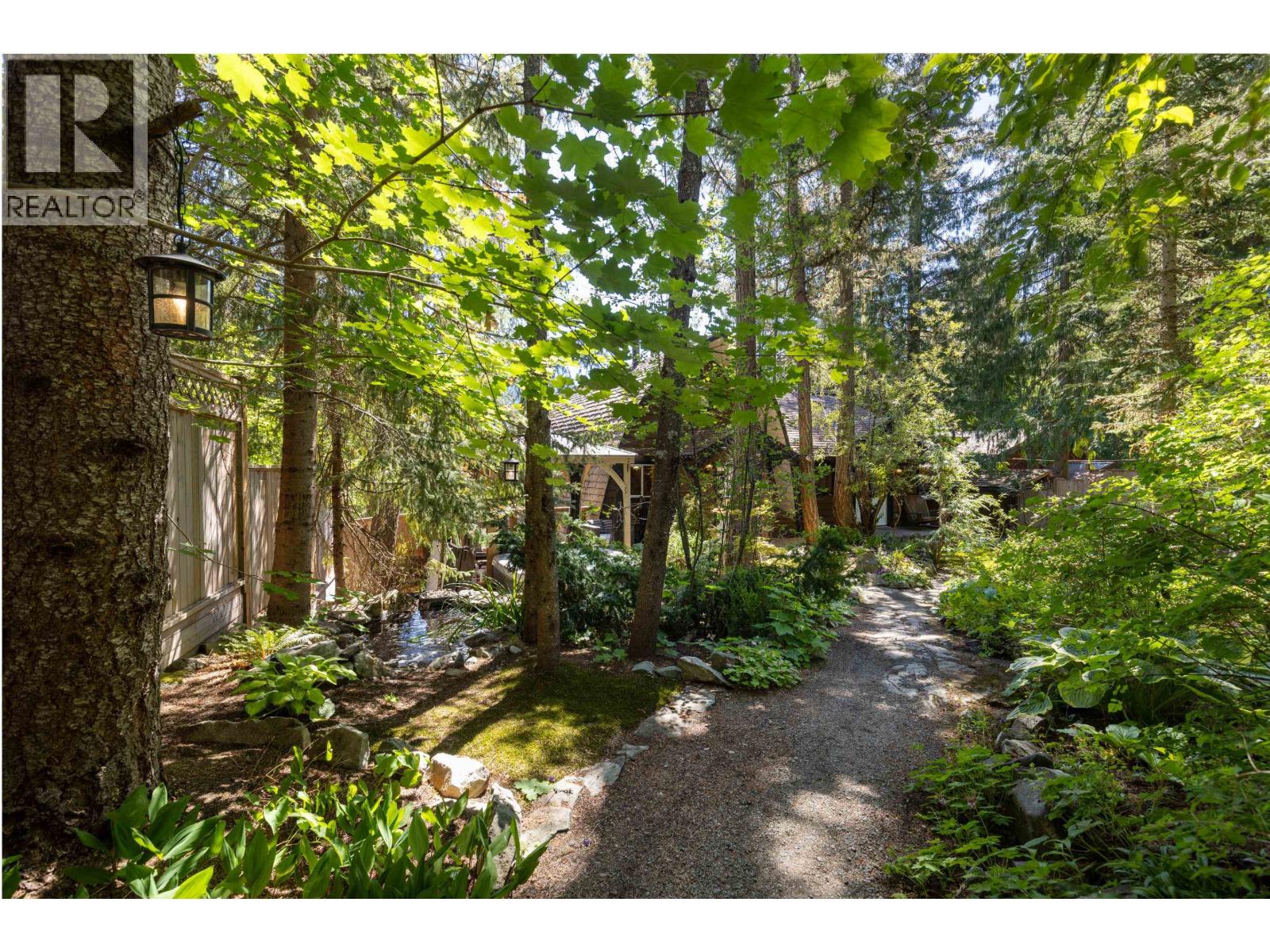 9480 Emerald Drive, Whistler, British Columbia V8E 0G5 - Photo 37 - R3139277