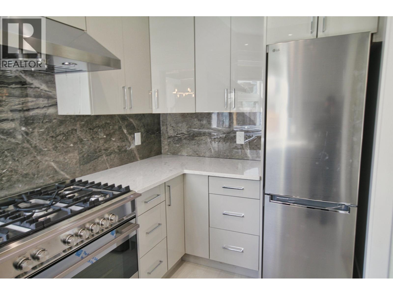 11911 Dunavon Place, Richmond, British Columbia  V7E 3Y1 - Photo 12 - R3103162