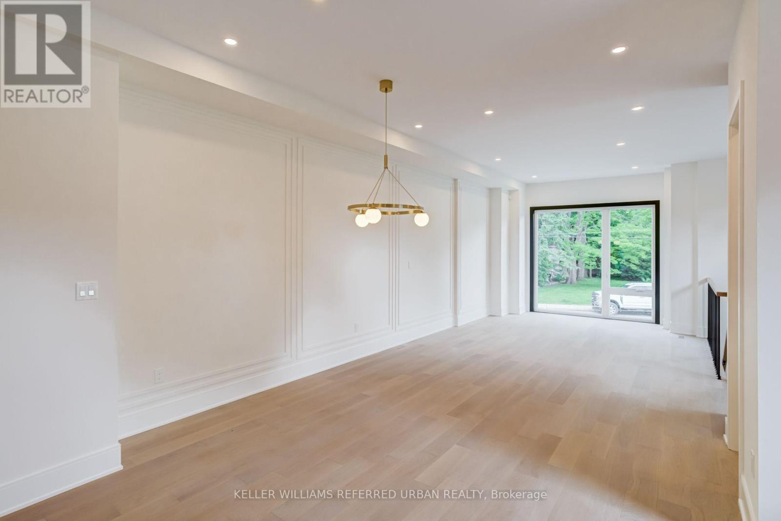39 Wesley Avenue, Mississauga, Ontario  L5H 2M6 - Photo 12 - W13481716