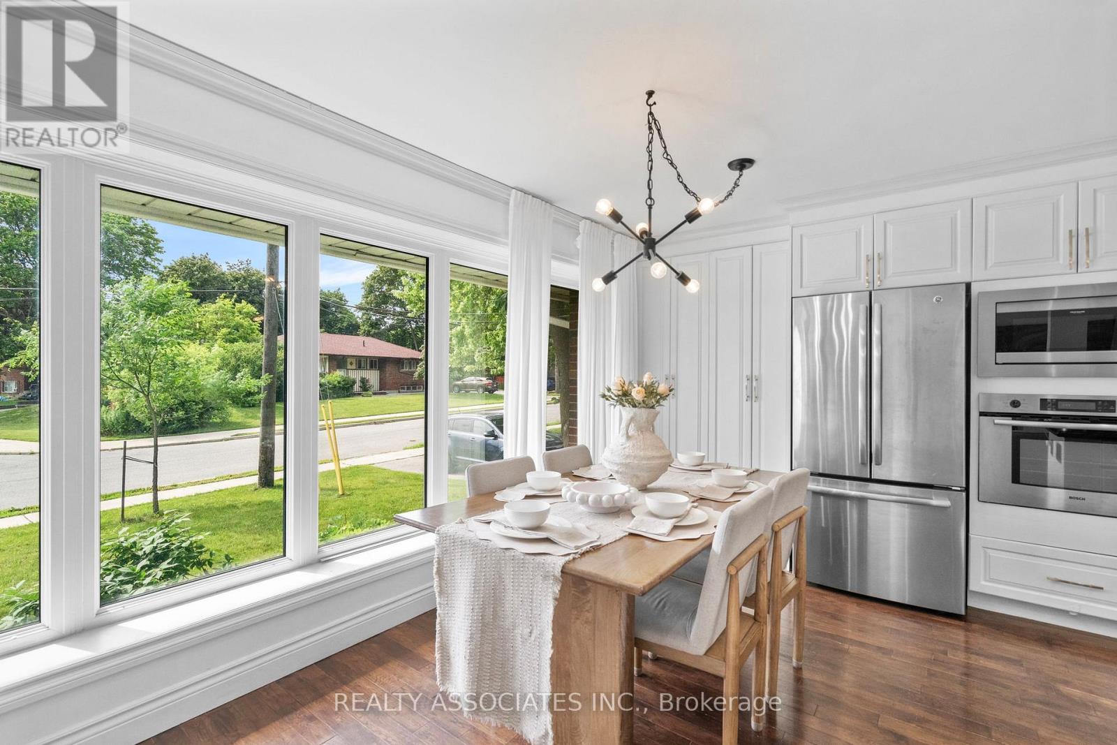 12 By Pass Court, Toronto, Ontario  M1T 1L1 - Photo 6 - E13462002