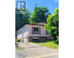 9 Lisbon RD, Elliot Lake, Ontario