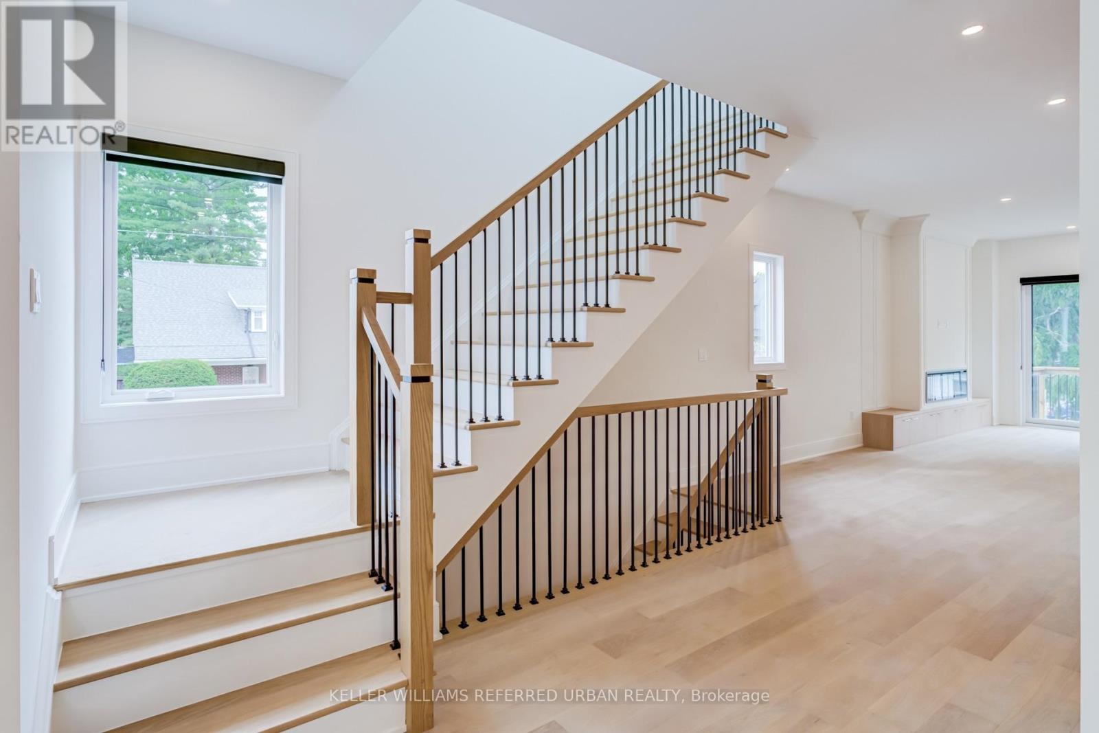 39 Wesley Avenue, Mississauga, Ontario L5H 2M6 - Photo 22 - W13481716
