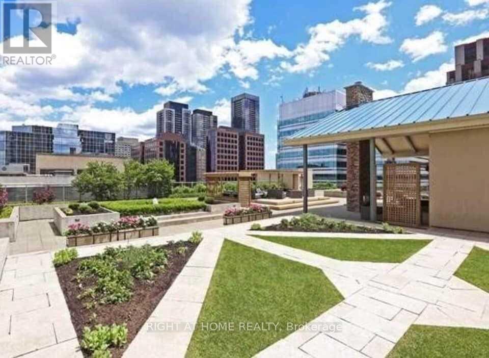 2206 - 8 Park Road, Toronto, Ontario  M4W 3S5 - Photo 11 - C13481856