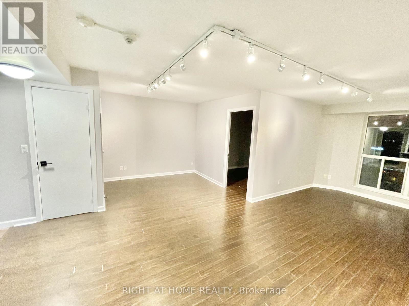 2206 - 8 Park Road, Toronto, Ontario  M4W 3S5 - Photo 18 - C13481856