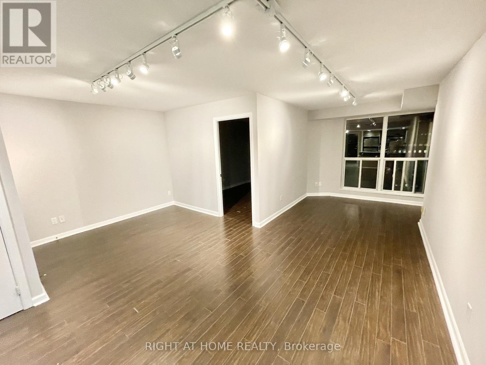 2206 - 8 Park Road, Toronto, Ontario  M4W 3S5 - Photo 20 - C13481856