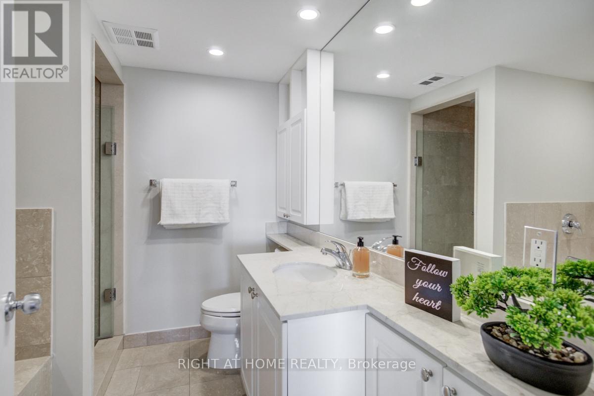 2206 - 8 Park Road, Toronto, Ontario  M4W 3S5 - Photo 25 - C13481856