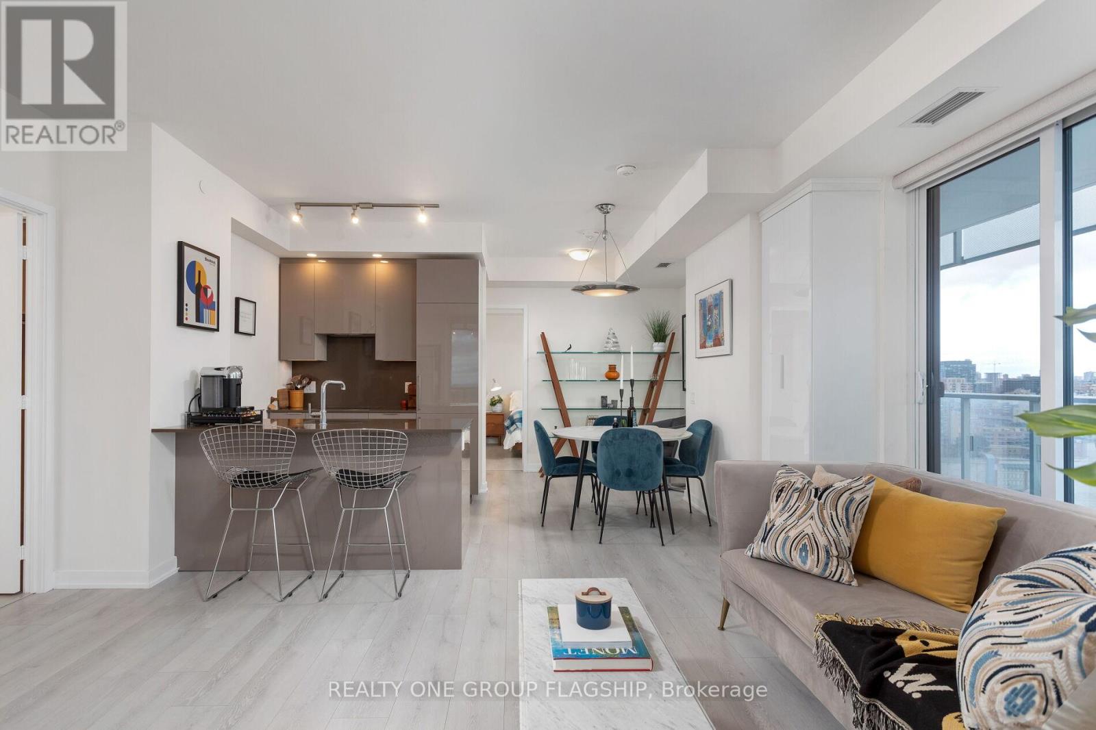 1609 - 28 FREELAND STREET, Toronto, Ontario