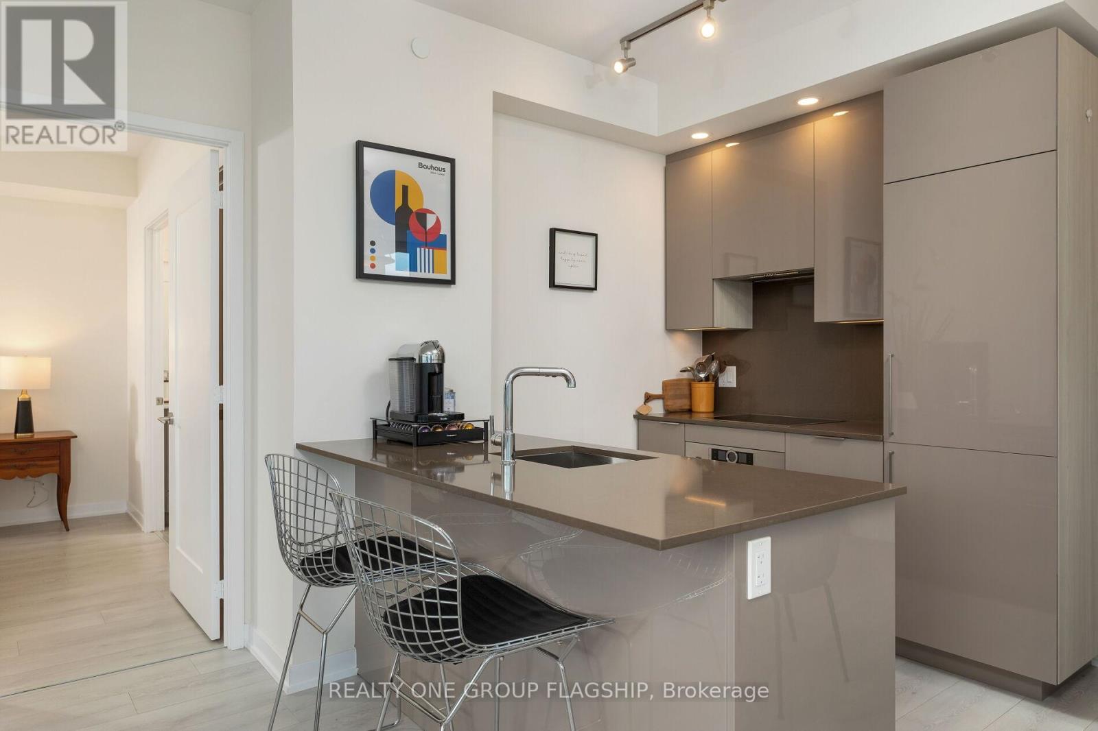 1609 - 28 Freeland Street, Toronto, Ontario  M5E 0E3 - Photo 3 - C13481896