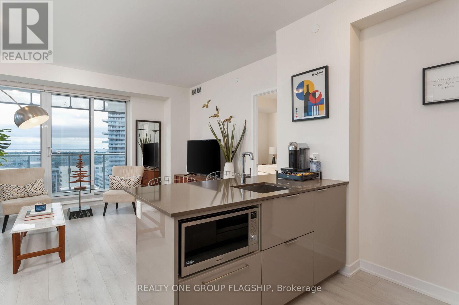 1609 - 28 Freeland Street, Toronto, Ontario  M5E 0E3 - Photo 6 - C13481896