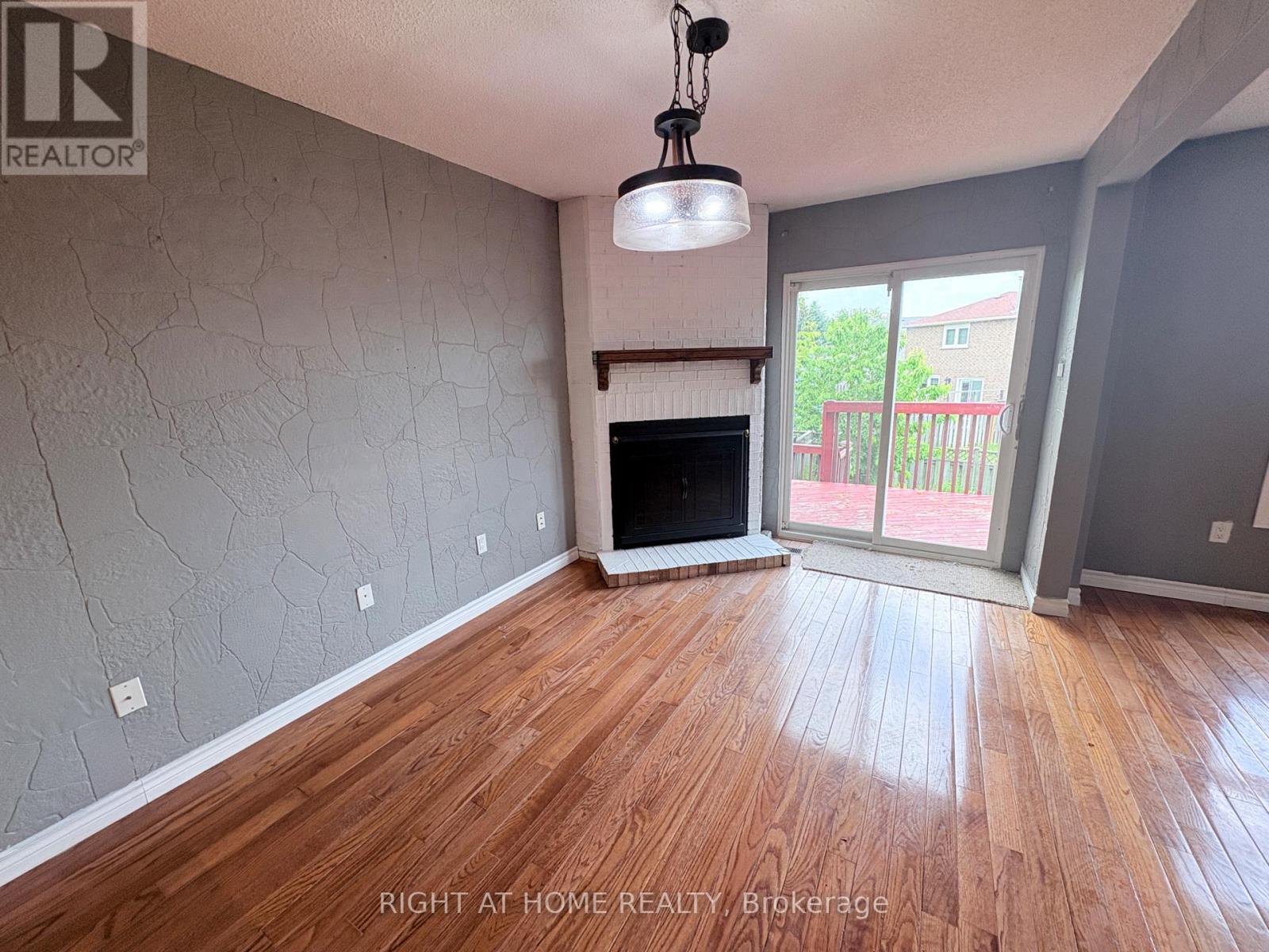 47 Hewitt Crescent, Ajax, Ontario  L1S 7A6 - Photo 10 - E13481876