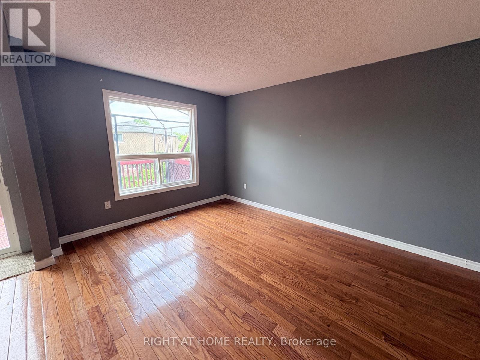 47 Hewitt Crescent, Ajax, Ontario  L1S 7A6 - Photo 12 - E13481876