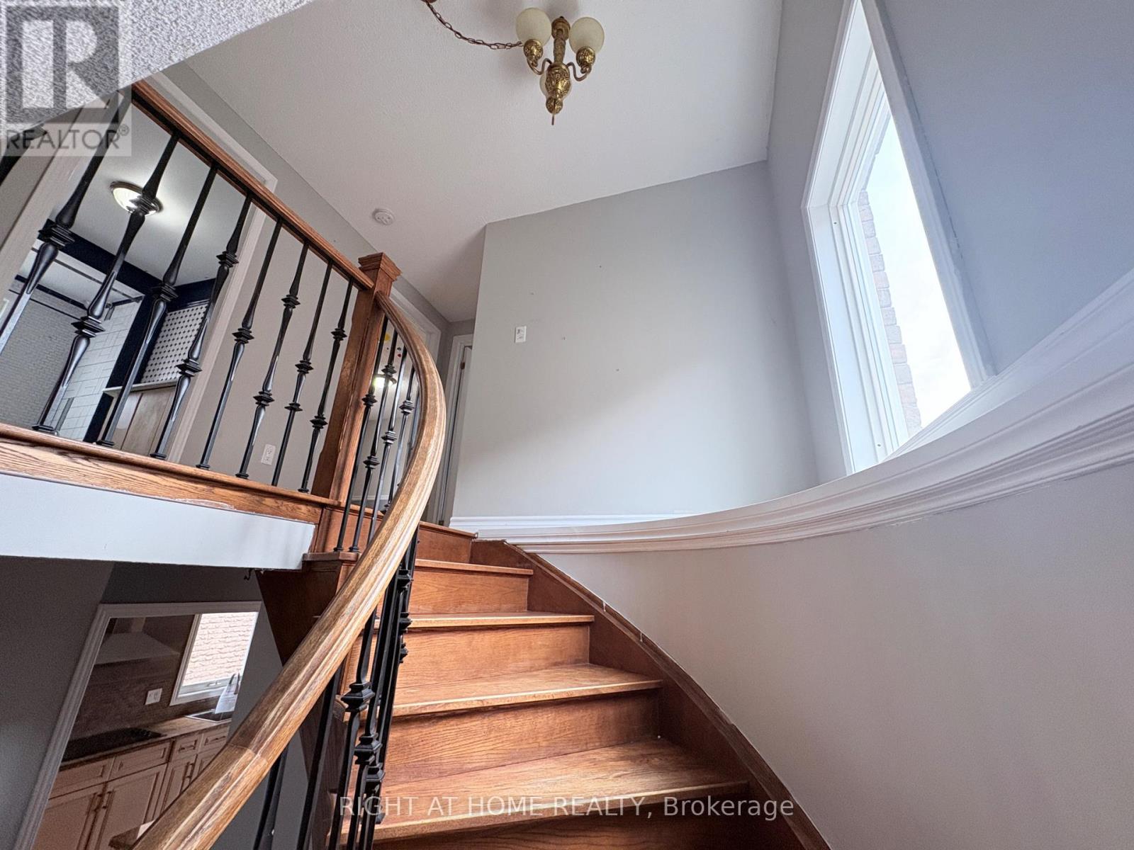 47 Hewitt Crescent, Ajax, Ontario  L1S 7A6 - Photo 15 - E13481876