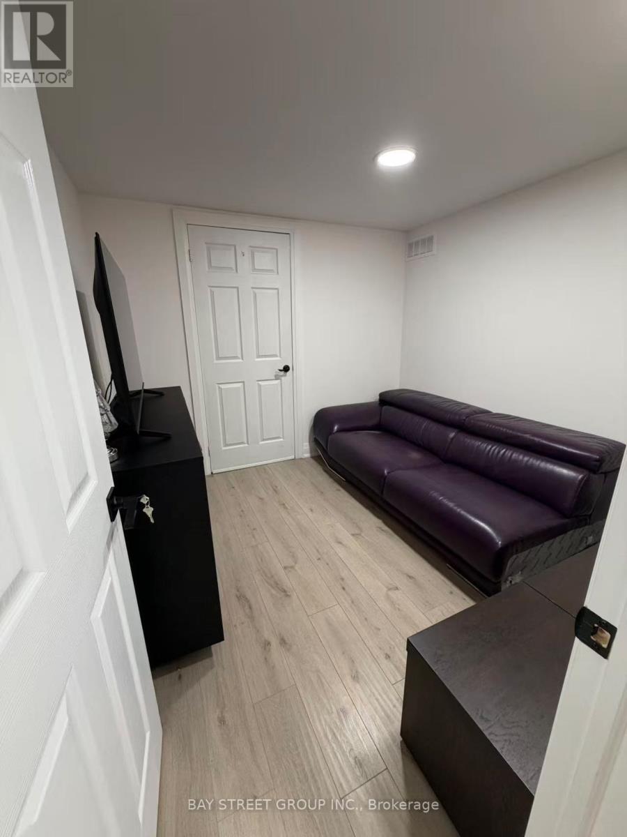Lower Level - 25 Jeremy Drive, Markham, Ontario  L3R 2K7 - Photo 6 - N13481884