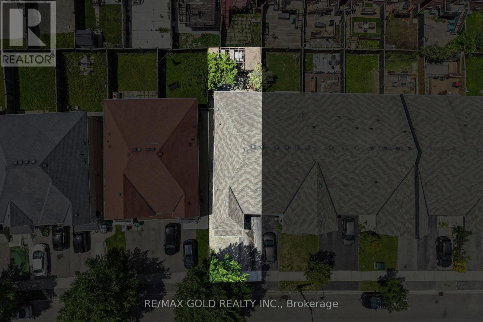 25 Frenchpark Circle, Brampton, Ontario  L6X 0Y5 - Photo 11 - W13481846