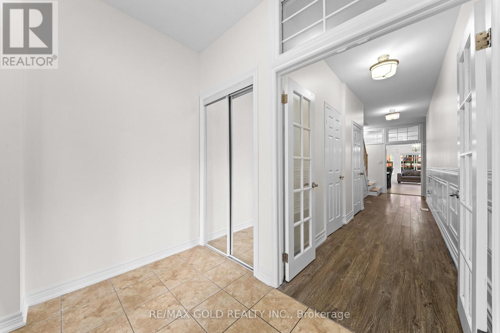 25 Frenchpark Circle, Brampton, Ontario  L6X 0Y5 - Photo 15 - W13481846
