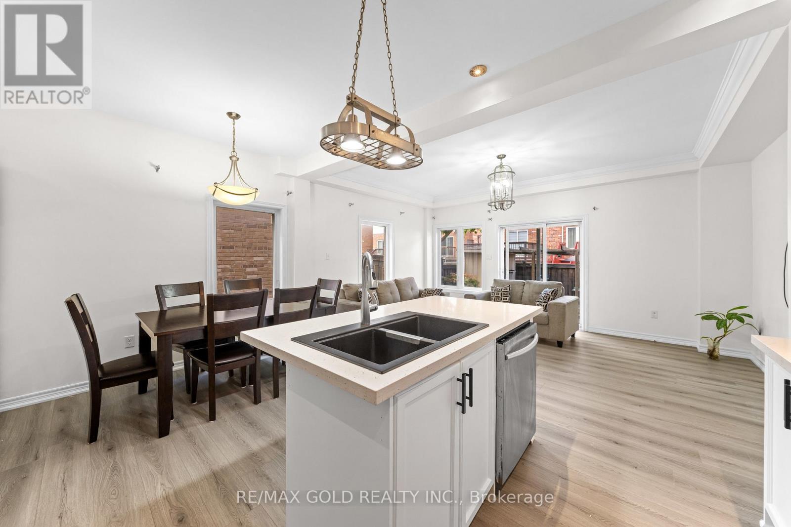 25 Frenchpark Circle, Brampton, Ontario  L6X 0Y5 - Photo 25 - W13481846