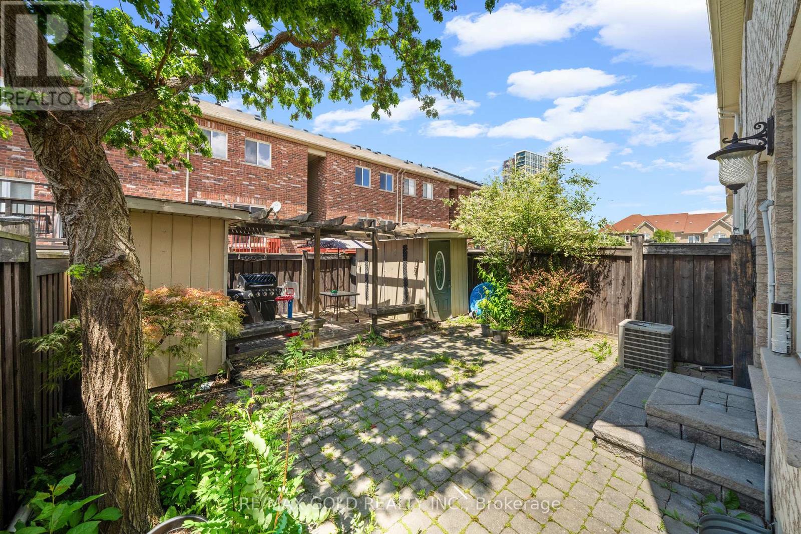 25 Frenchpark Circle, Brampton, Ontario  L6X 0Y5 - Photo 47 - W13481846
