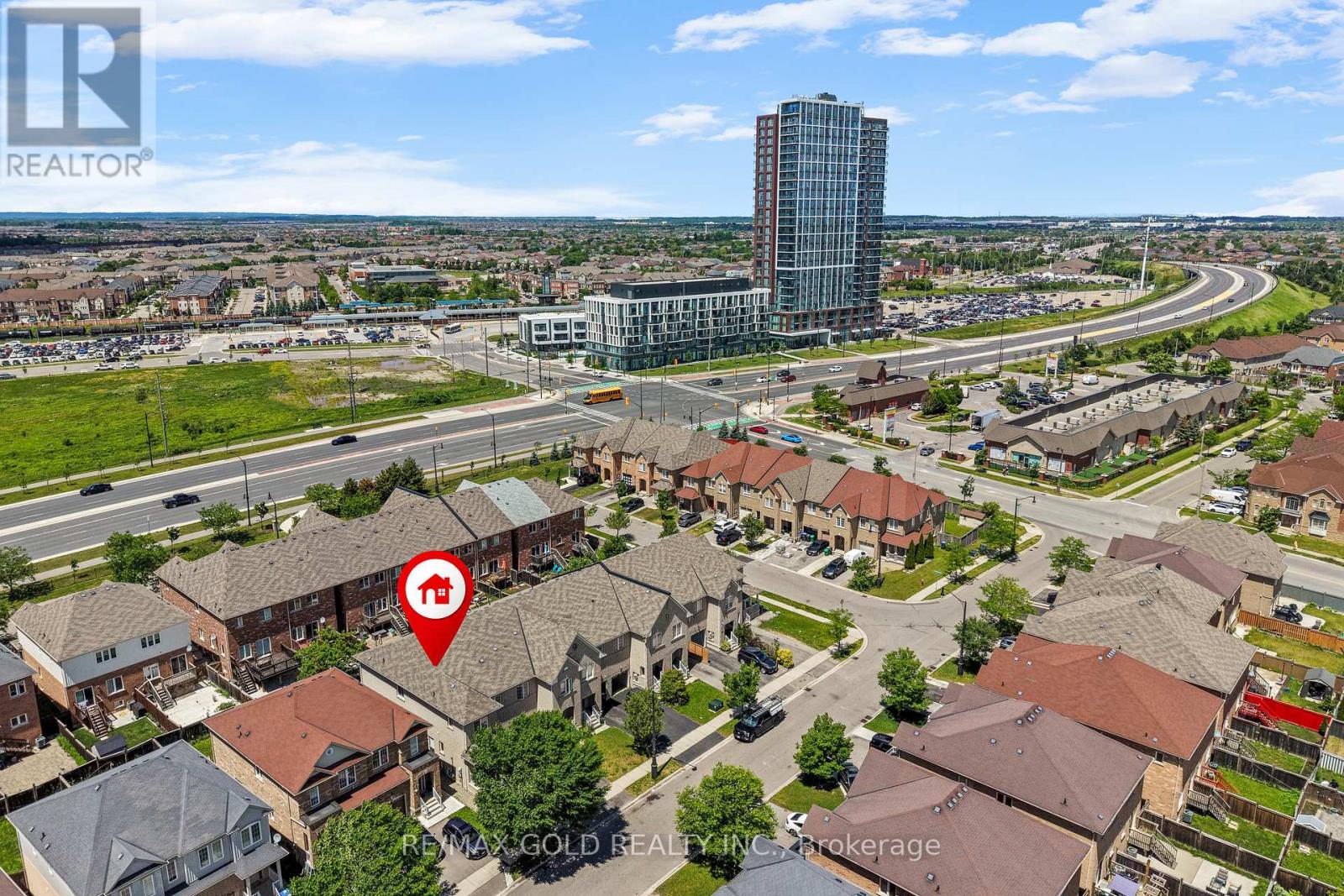 25 Frenchpark Circle, Brampton, Ontario  L6X 0Y5 - Photo 5 - W13481846