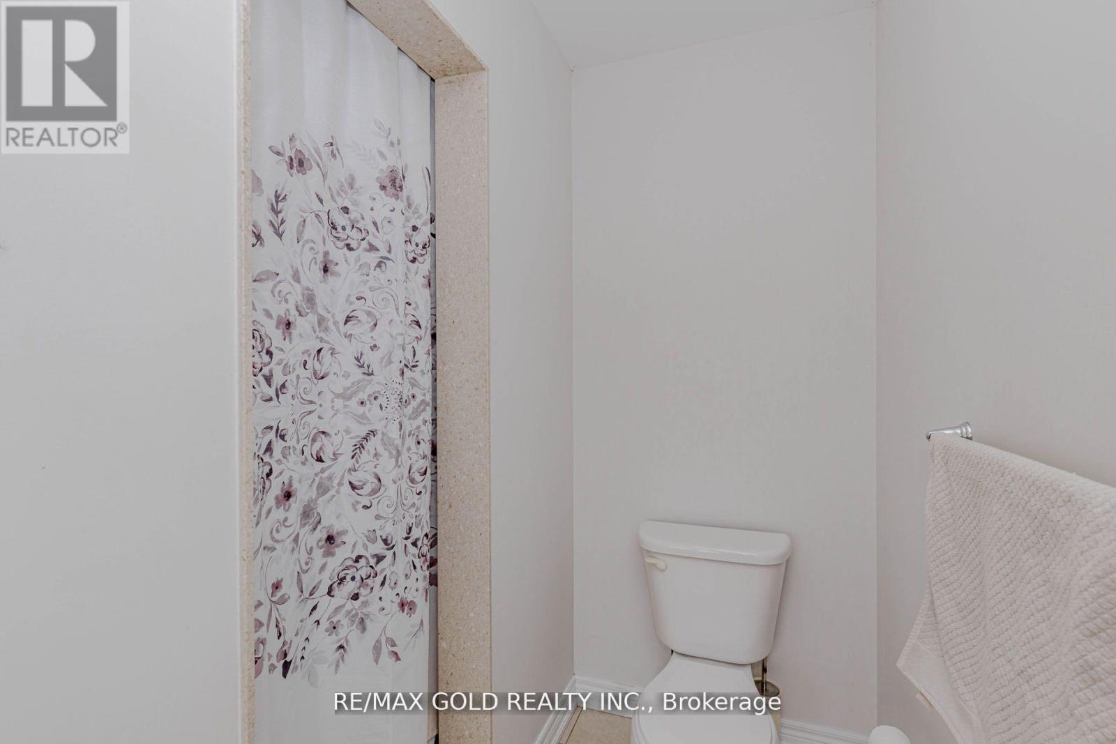39 Chesterwood Crescent, Brampton, Ontario  L6Y 0Z4 - Photo 34 - W13481848