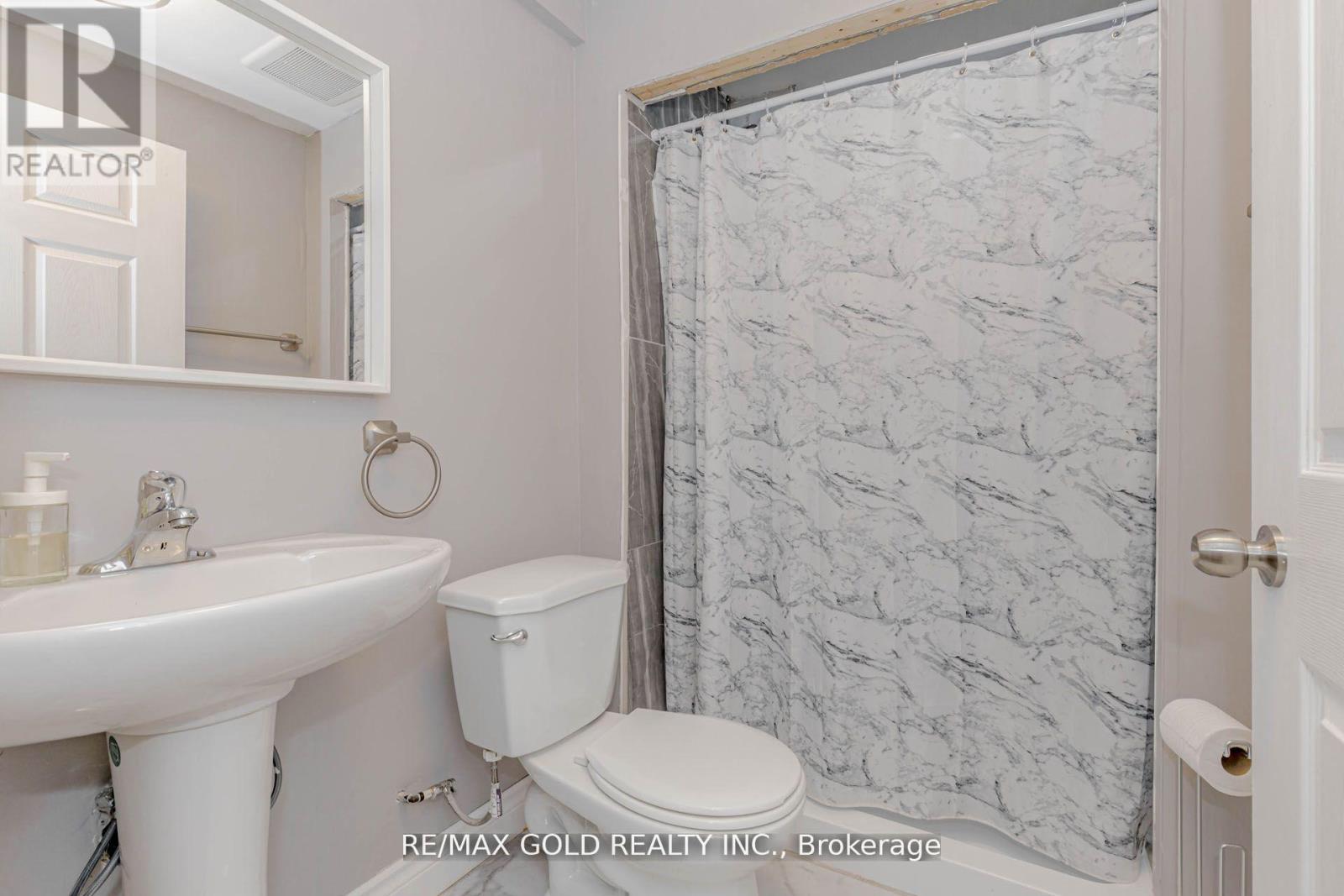 39 Chesterwood Crescent, Brampton, Ontario  L6Y 0Z4 - Photo 47 - W13481848