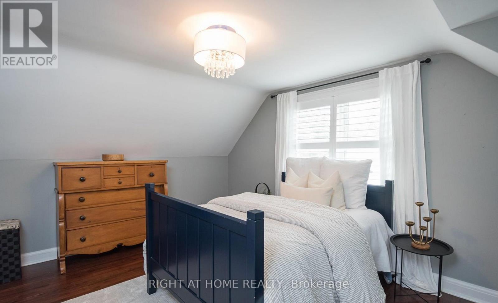 124 Lydia Avenue, Milton (Om Old Milton), Ontario  L9T 2H1 - Photo 17 - W13481904