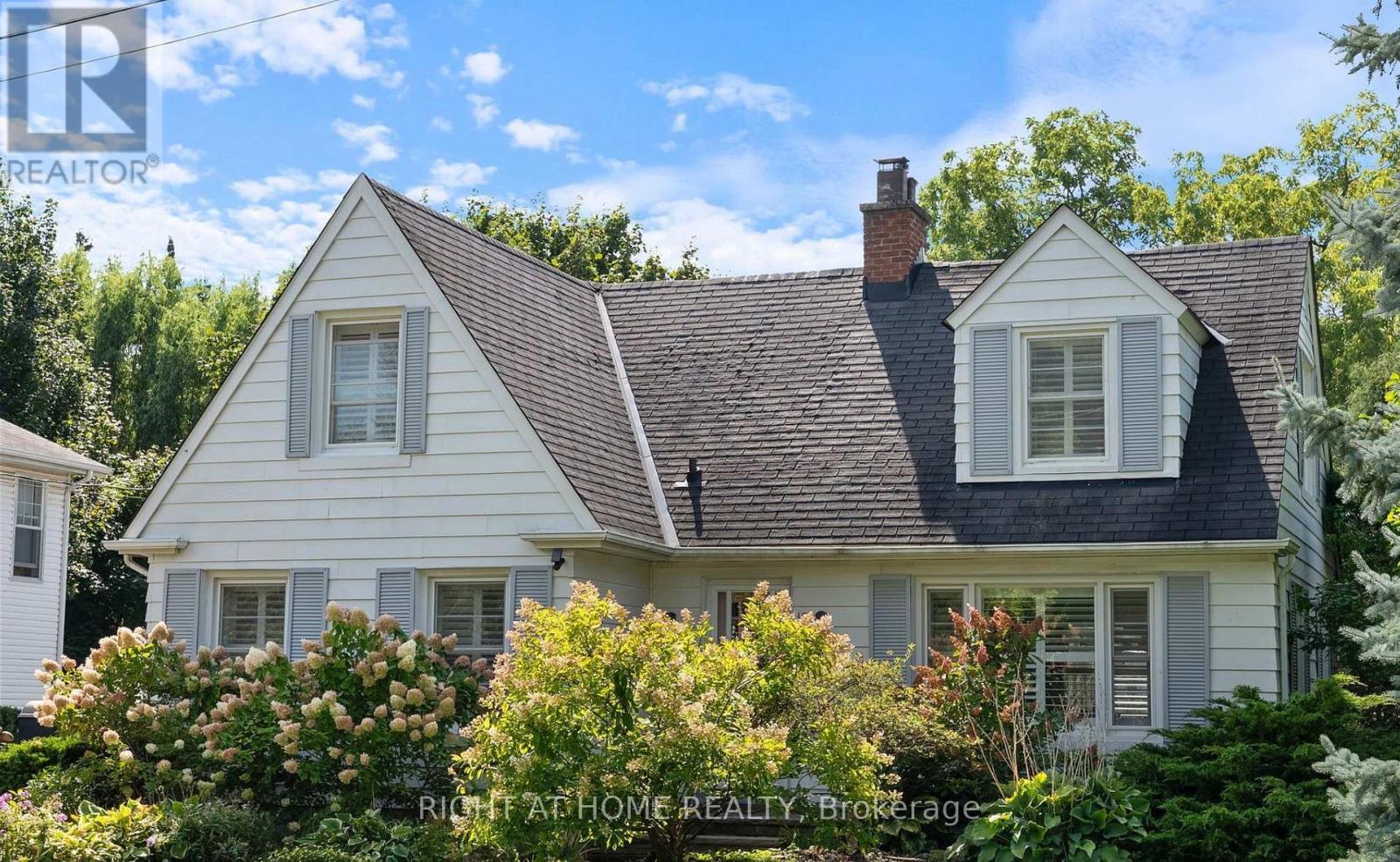 124 Lydia Avenue, Milton (Om Old Milton), Ontario  L9T 2H1 - Photo 2 - W13481904