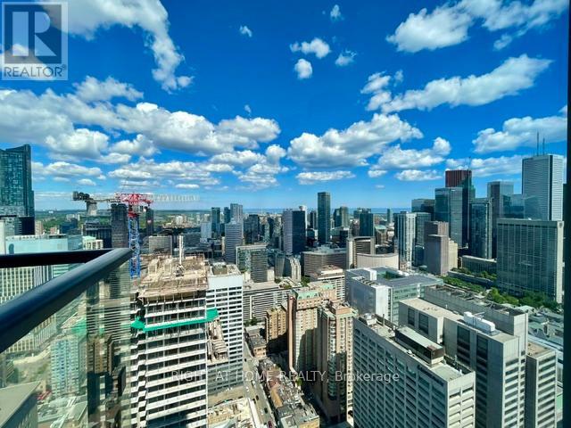4106 - 488 UNIVERSITY AVENUE, Toronto, Ontario