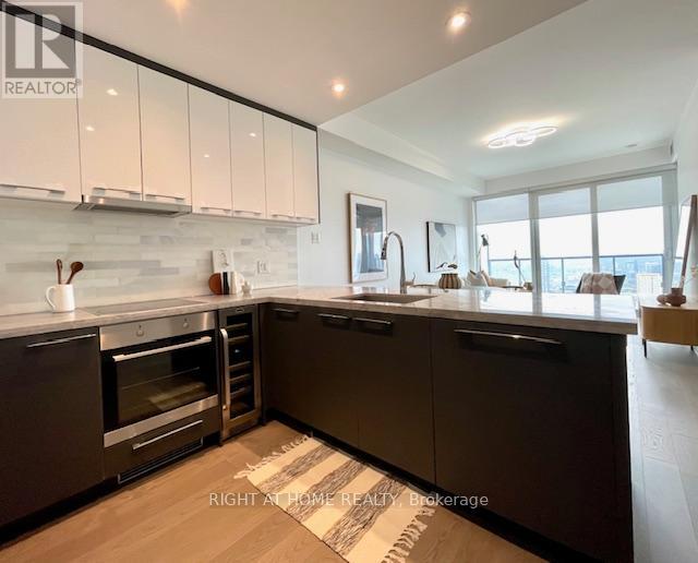 4106 - 488 University Avenue, Toronto, Ontario  M5G 0C1 - Photo 10 - C13481924
