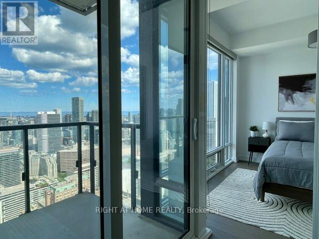 4106 - 488 University Avenue, Toronto, Ontario  M5G 0C1 - Photo 2 - C13481924