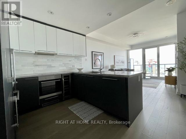 4106 - 488 University Avenue, Toronto, Ontario  M5G 0C1 - Photo 21 - C13481924