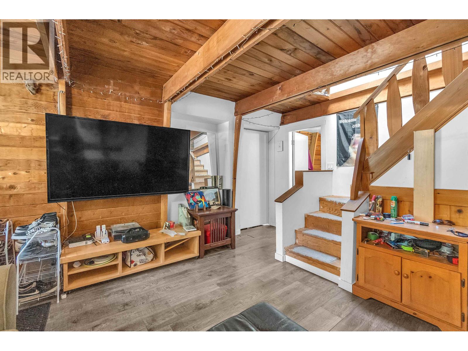 8160 Alpine Way, Whistler, British Columbia  V8E 0G2 - Photo 13 - R3136581