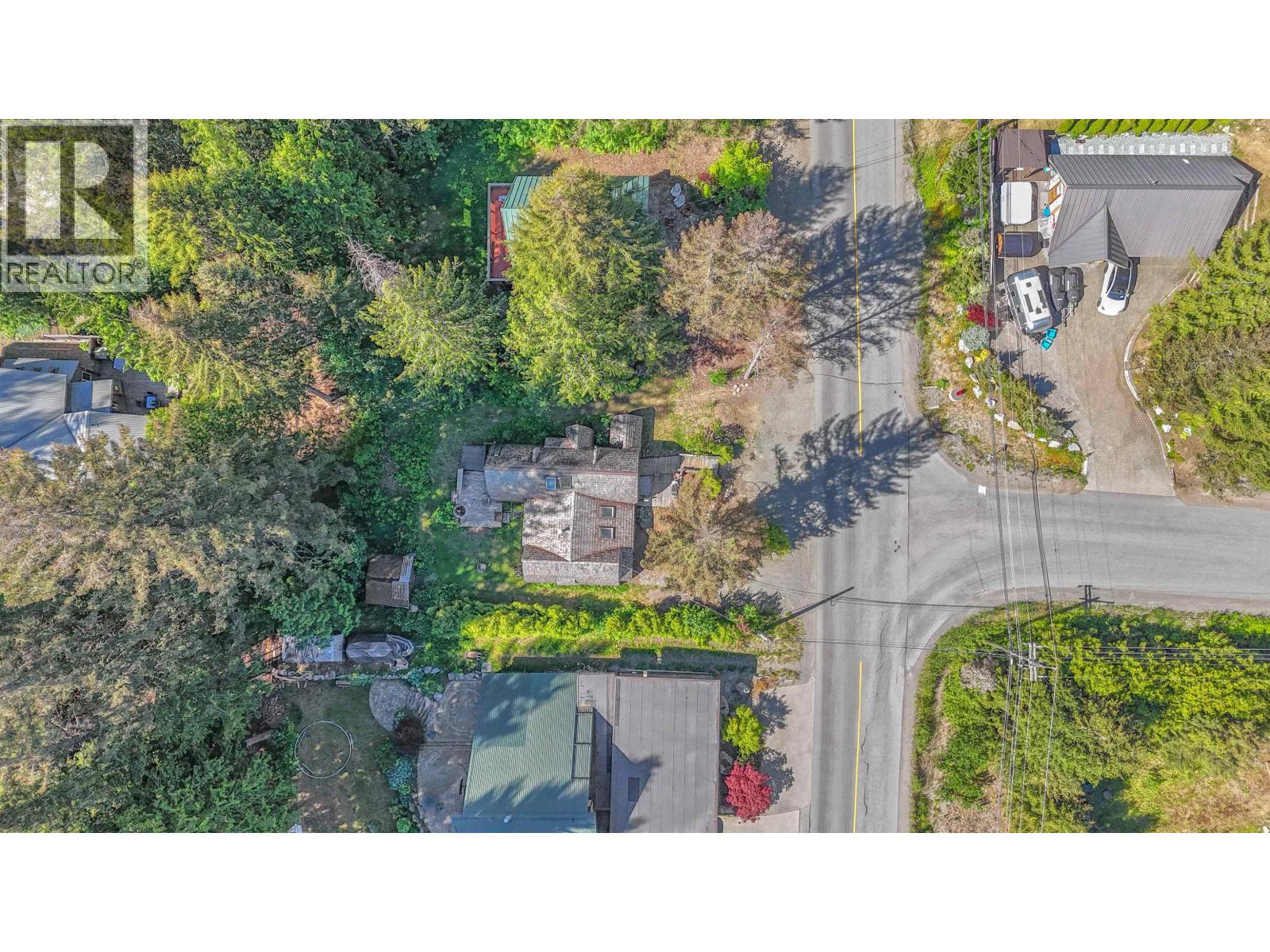 8160 Alpine Way, Whistler, British Columbia  V8E 0G2 - Photo 26 - R3136581