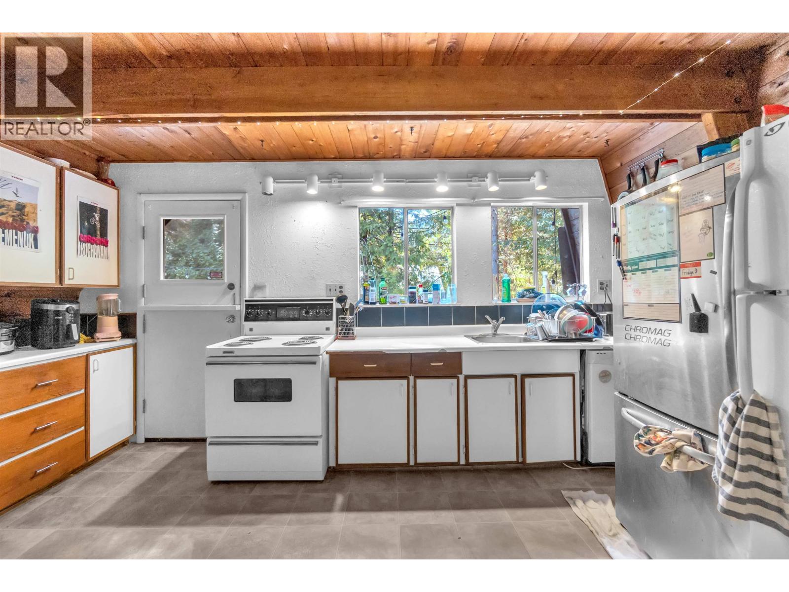 8160 Alpine Way, Whistler, British Columbia  V8E 0G2 - Photo 8 - R3136581