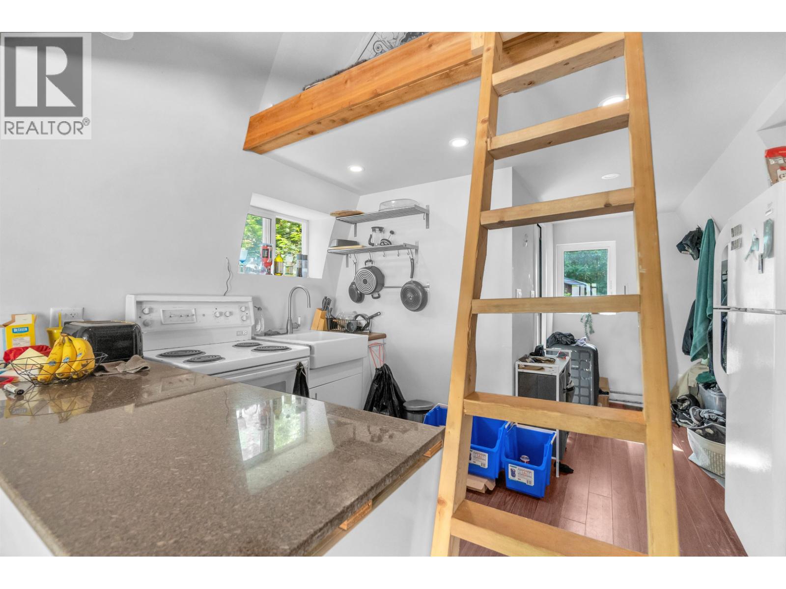 8160 Alpine Way, Whistler, British Columbia  V8E 0G2 - Photo 35 - R3136581