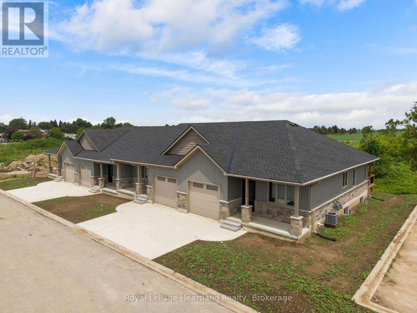 23 Silver Creek Road, Huron East, Ontario  N0K 1W0 - Photo 4 - X13481928