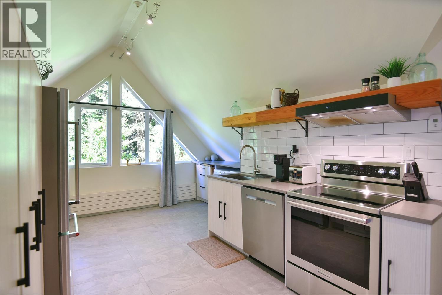 4990 Francis Peninsula Road, Pender Harbour, British Columbia V0N 2H1 - Photo 33 - R3139321
