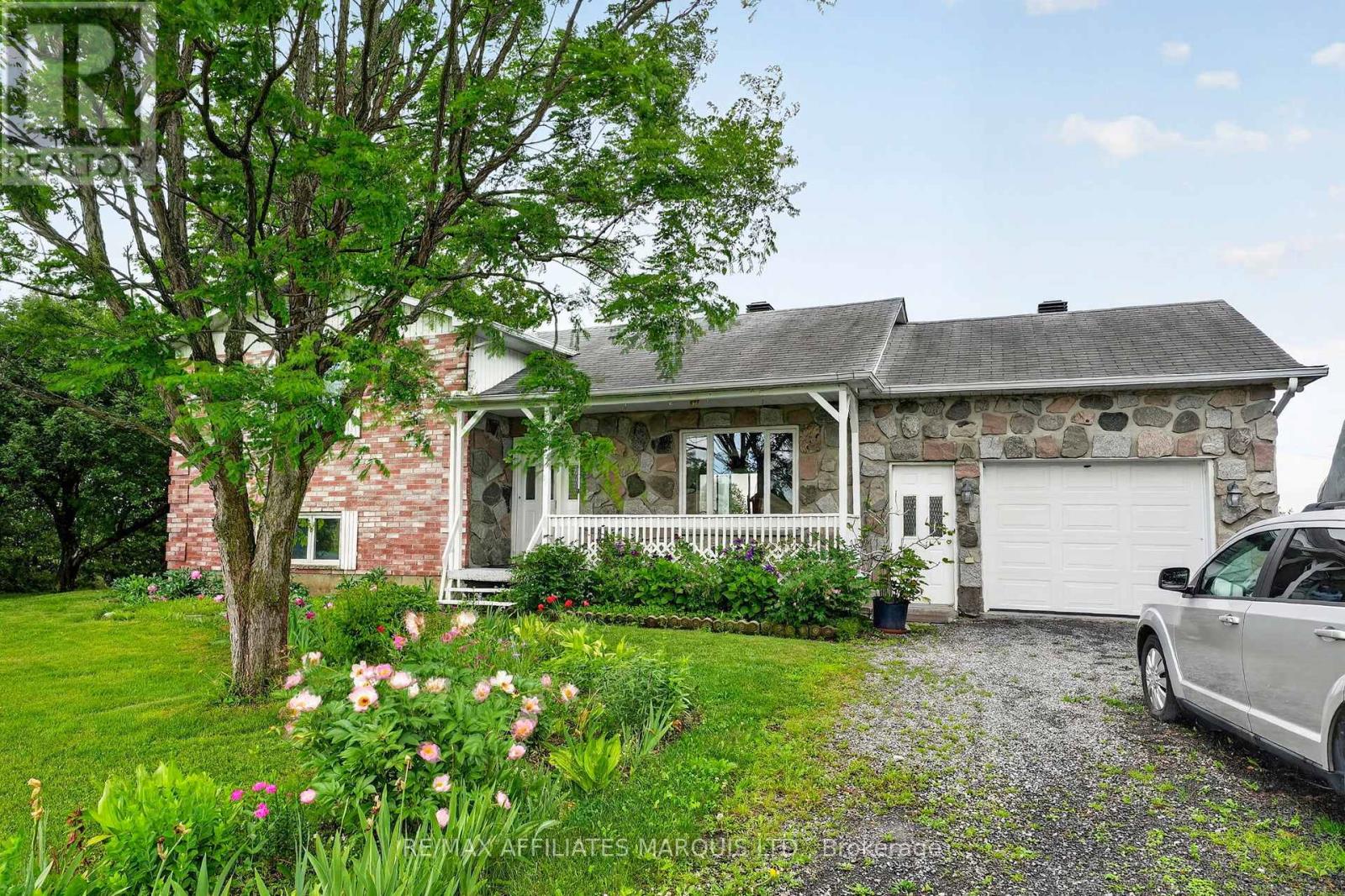 20474 Concession 8 Road, South Glengarry, Ontario  K0C 1L0 - Photo 2 - X13481934