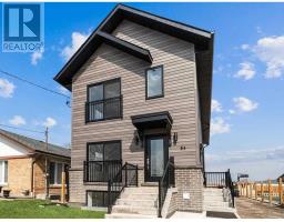 UPPER APARTMENT - 54 WESTHAMPTON DRIVE, Toronto, Ontario