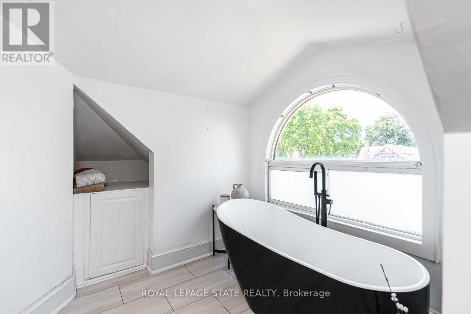 52 Cameron Avenue S, Hamilton, Ontario  L8K 2W9 - Photo 32 - X13481918