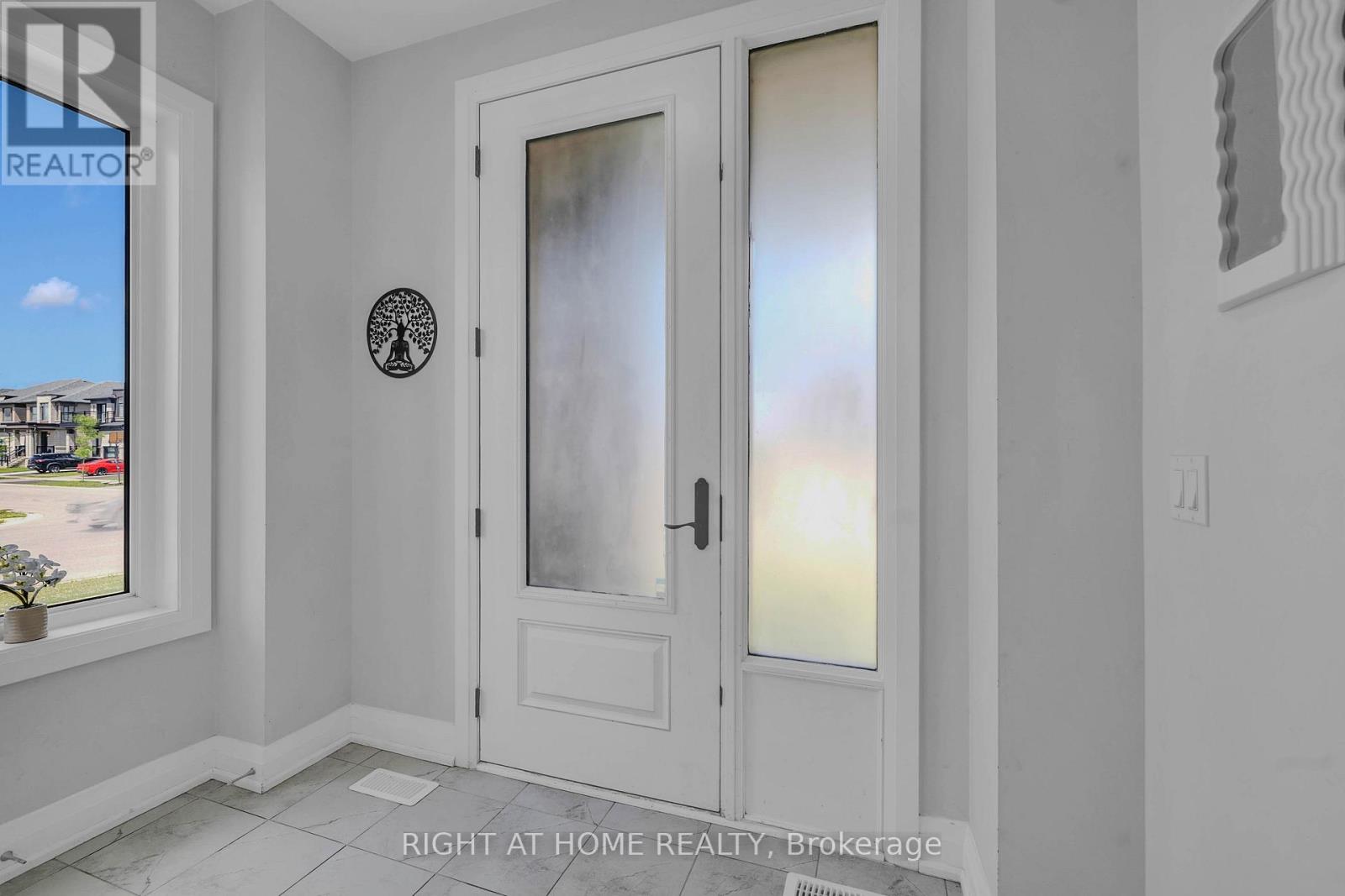 1104 Edinburgh Drive, Woodstock, Ontario  N4T 0M2 - Photo 12 - X13481920